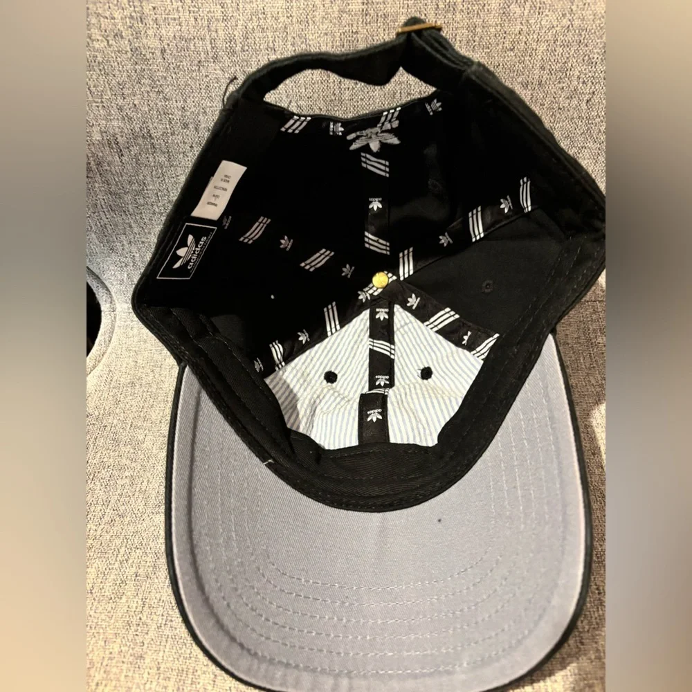 Adidas baseball hat - Picture 4 of 4